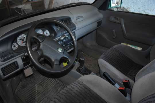 Os. automobily:Škoda Felicia 1,3 GLXi a Šk. Superb 1,9 TDI PD Comf.